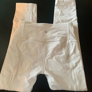 white lululemon cropped leggings